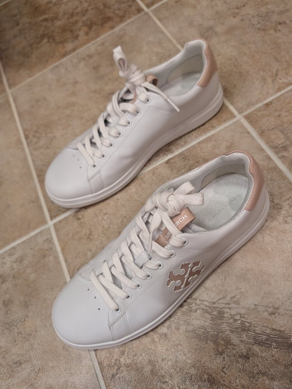Tory Burch Howell Court Sneaker: Size 10, Titanium Shell Pink